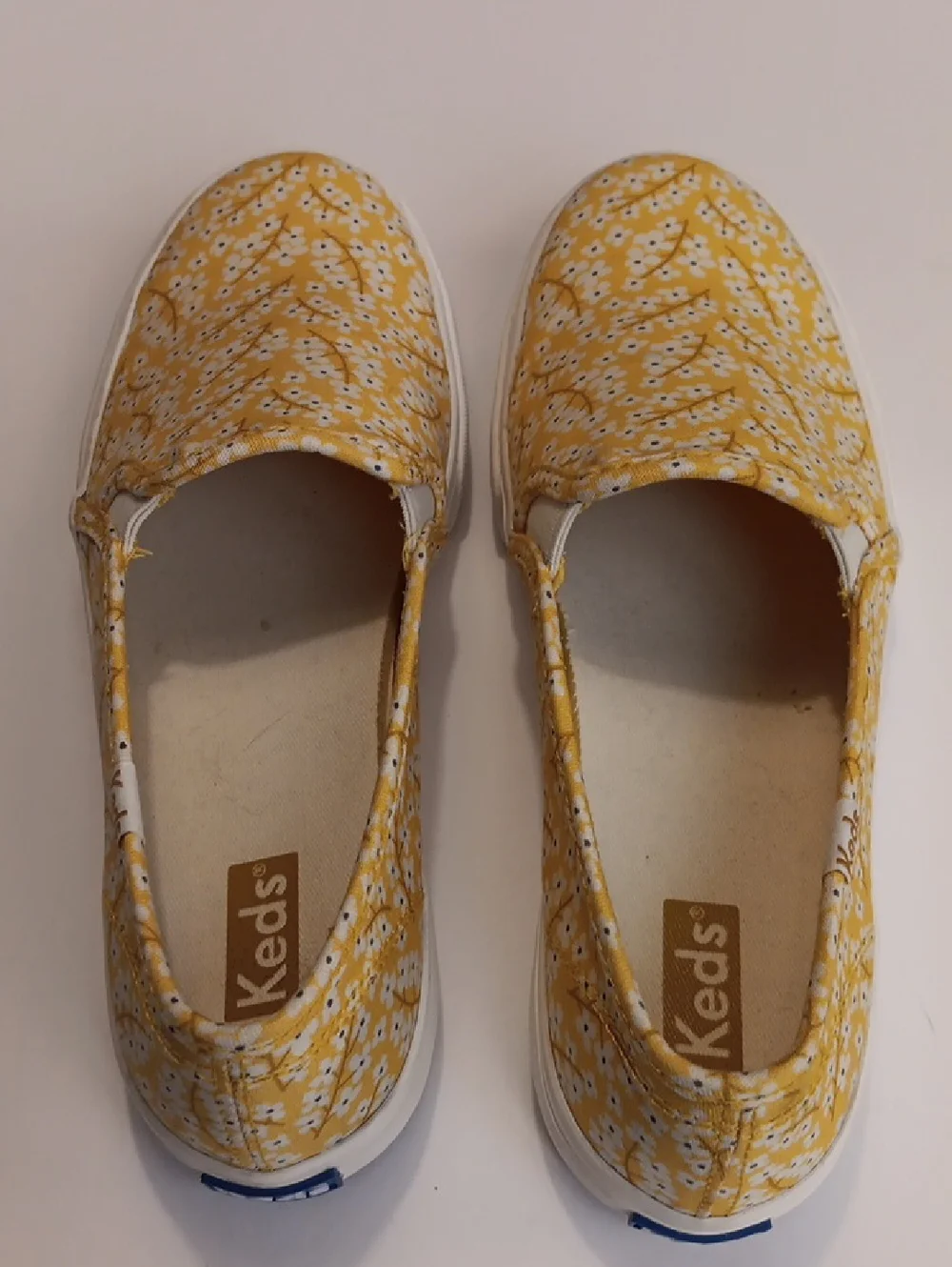 Keds Womens Double Decker Floral Yellow Daisy Floral Slip-On Sneakers Size 8